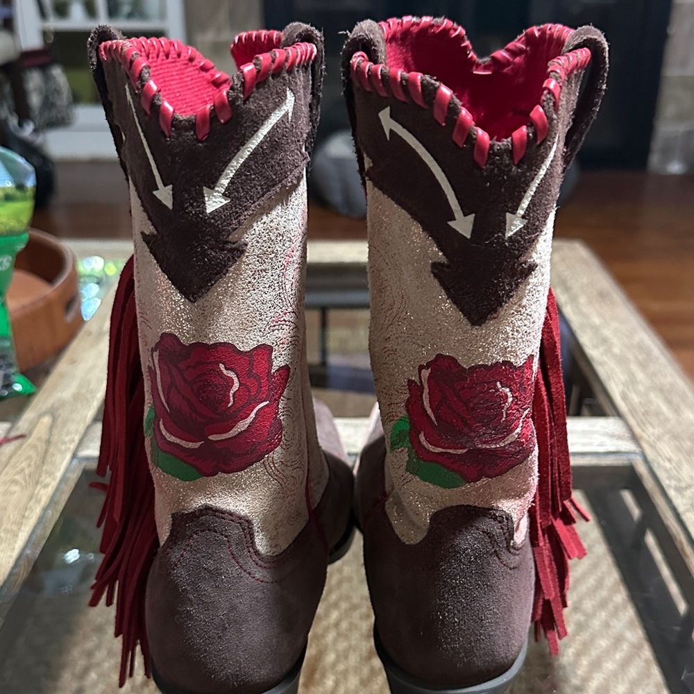 Ariat Rodeo Rose/Fringe Detail Suede Boots - Picture 3 of 6